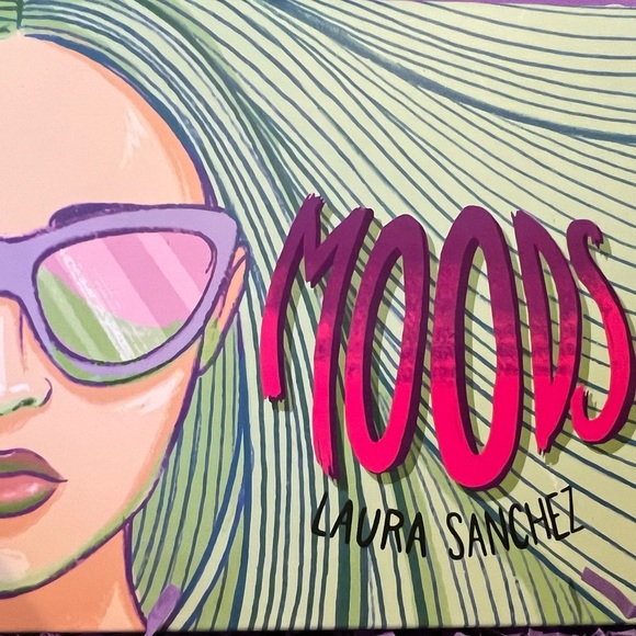 Laura Sanchez Moods Eyeshadow Palette - Picture 5 of 6